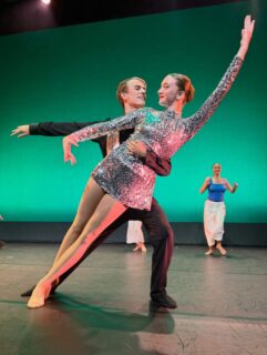 Finale from Innsbruck Gala!

@starsoftomorrowdanceaustria 
@starsoftomorrowint