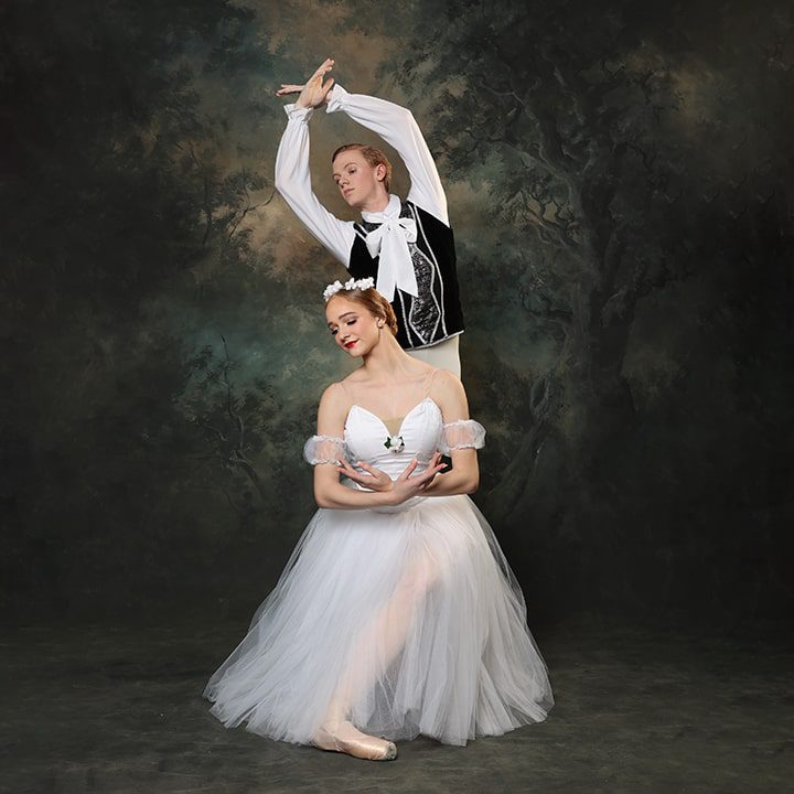 Man and woman ballet dancer